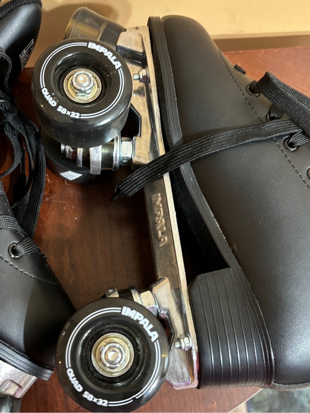 Impala Black Classic Quad Roller Skates Size 7 - Picture 6 of 8